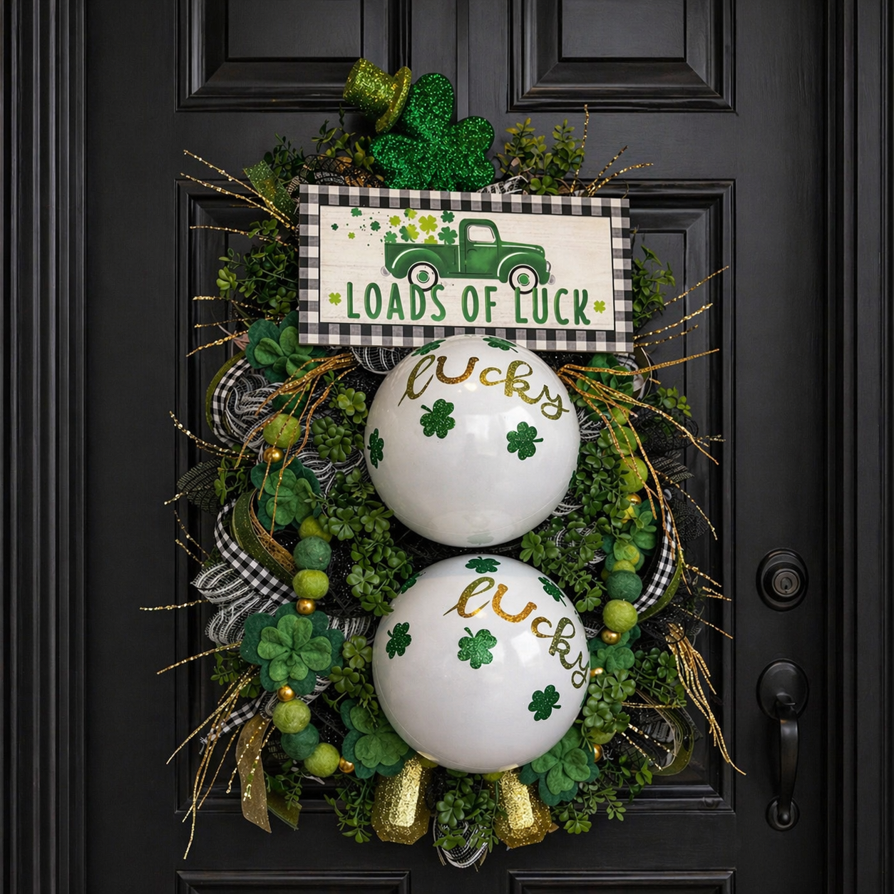 Lucky floral wreath